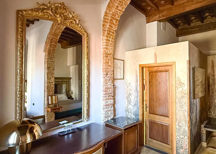 Hotel near College: II Guelfo Bianco