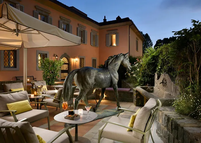 Golf hotel: Ville Sull'Arno