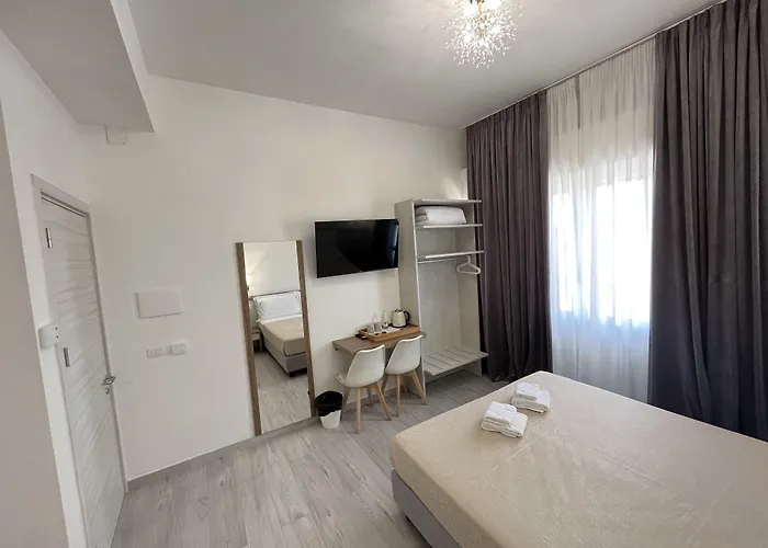Hotel Ester